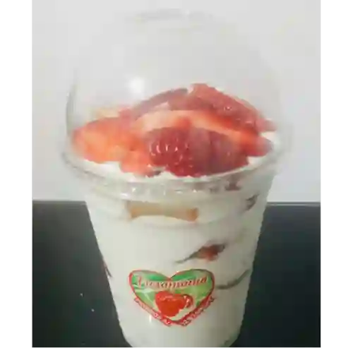 Fresas con Crema Chantilly Grande