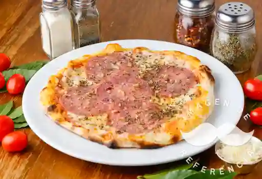 Pizza Salami -Jamón