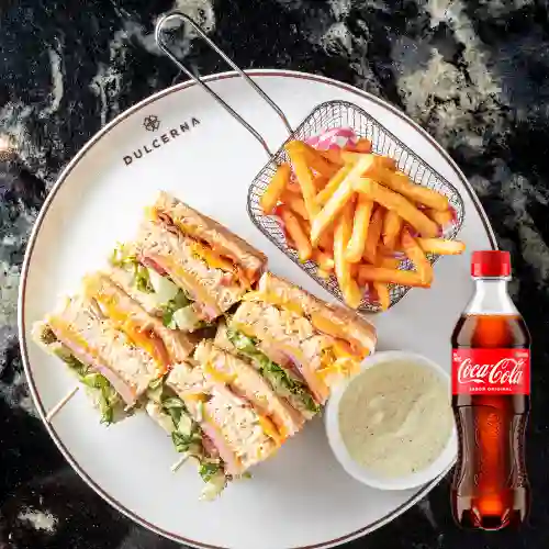 Combo Club Sándwich + Coca Cola Original 400 ml