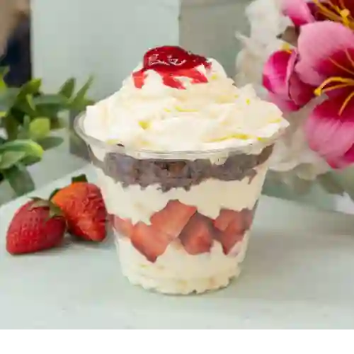 Fresas con Crema y Brownie