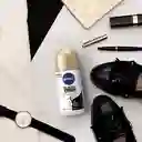 Nivea Desodorante Invisible Black & White Satín en Roll On