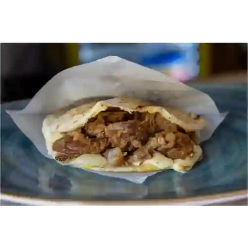 Arepa de Costillas de Cerdo Al Bbq