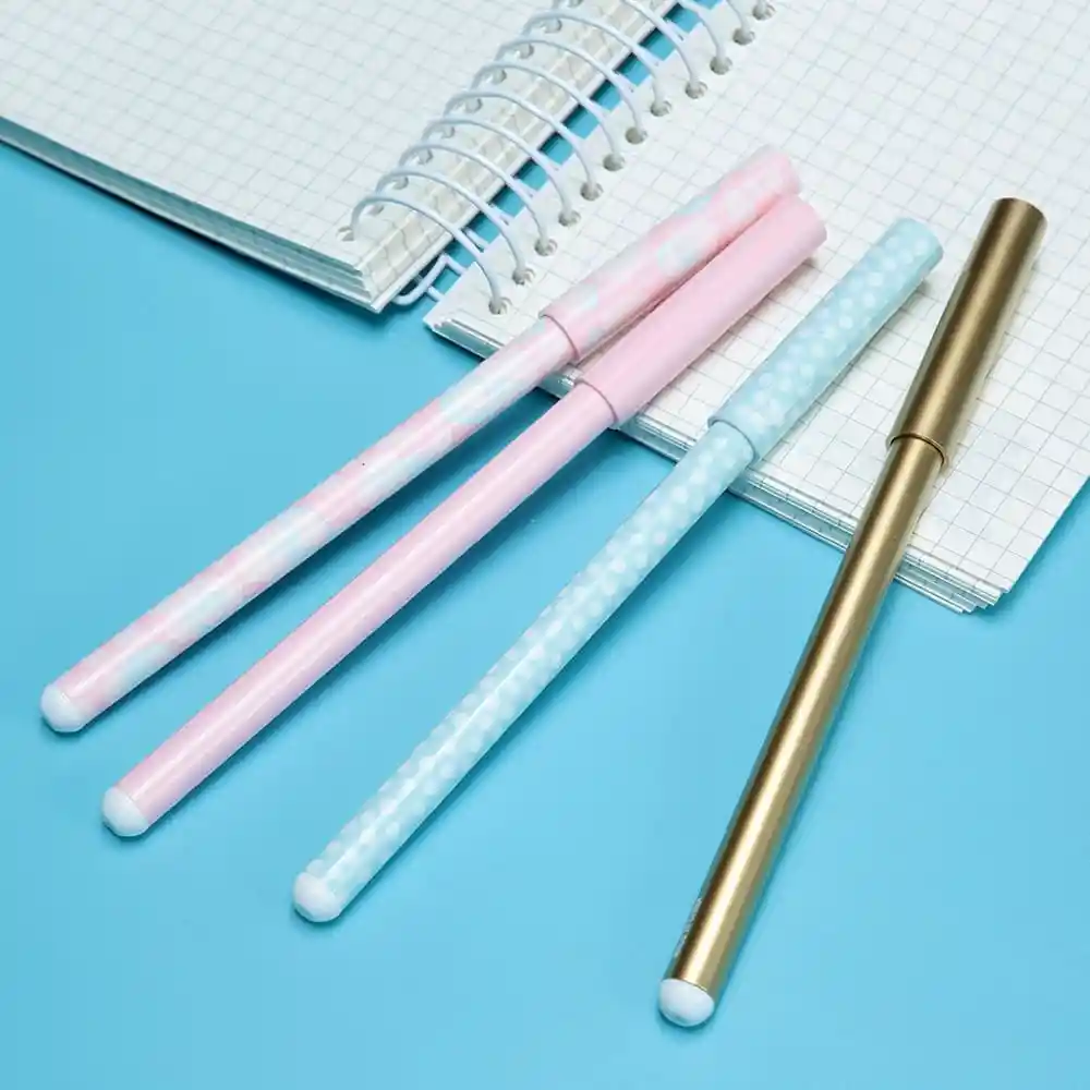 Miniso Plumas Estampadas Pastel