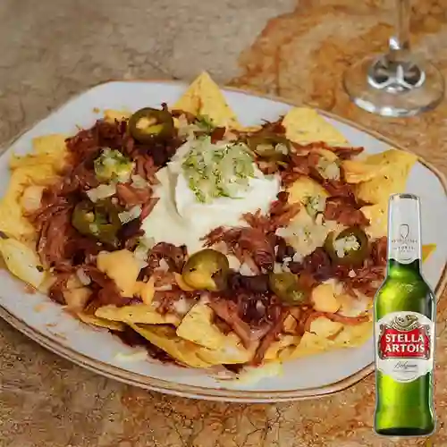 Combo Nachos de Pulled Pork + Stella Artois 300 ml