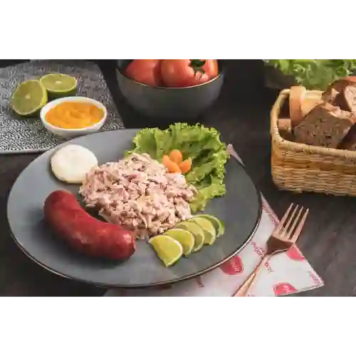 Chorizo + Ensalada de Carnes