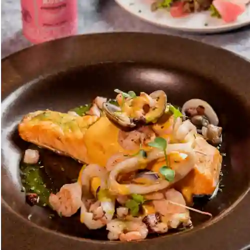 Salmon Frutti Di Mare