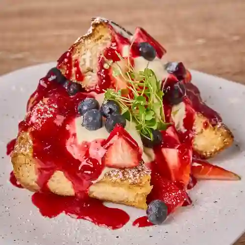 Tostada de Frutos Rojos