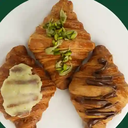 Croissant Berry Love