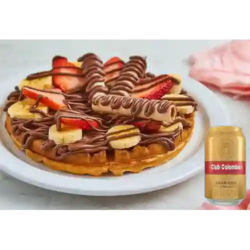Combo Waffle Clásico Nutella + Club Col. Dorada Lata 330ml