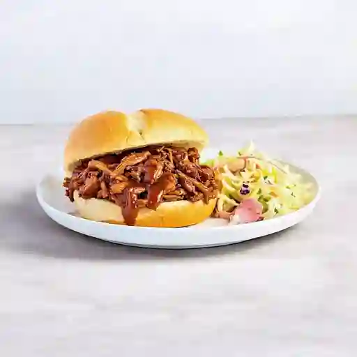 Bbq pulled pork po-boy