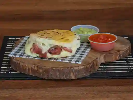 Arepa con Chorizo