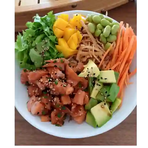 Poke Hawaiano de Salmón