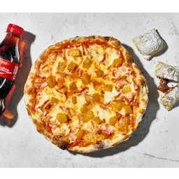 Pizza hawaiana + nutella + coca-cola