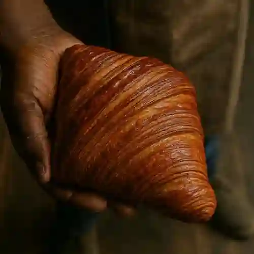 Croissant Mantequilla