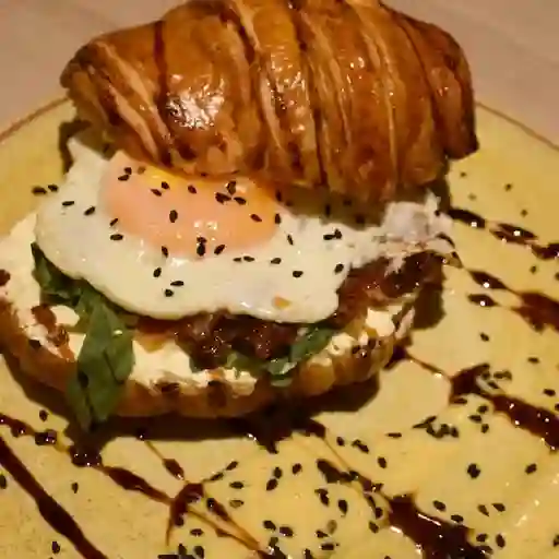 Croissant sweet bacon  egg