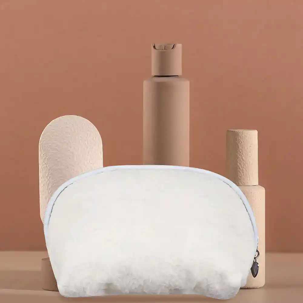 Cosmetiquera Texturizada Semicircular Blanco Miniso