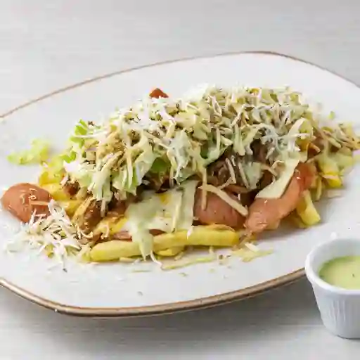 Salchipapa Criolla Carne Desmechada Personal