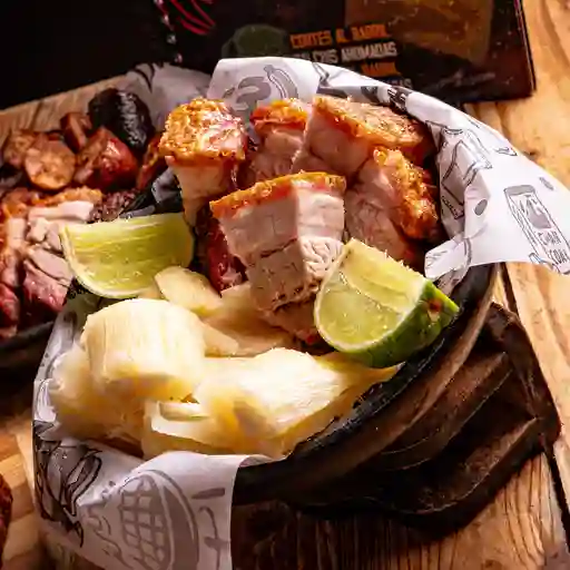 Chicharrón carnudo