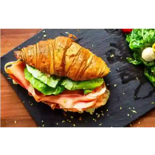 Croissant de Jamón y Queso