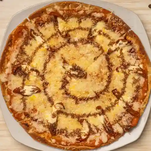 Pizza 3 Quesos y Tomates