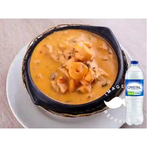 Combo Cazuela de Mariscos + Cristal Sin Gas 600 ml