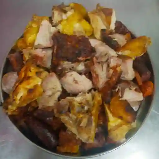 Picada con Carne y Gallina para 4