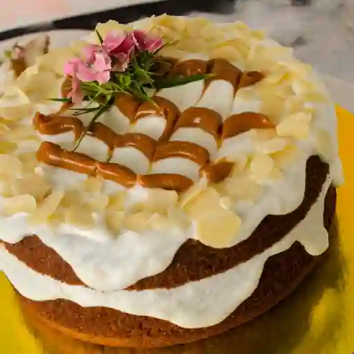 Torta arequipe almendras