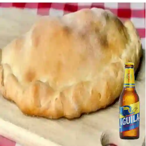 Combo Calzone + Cerveza Aguila 330 ml