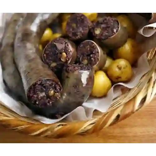Morcilla Huevo con Arepa y Quesito