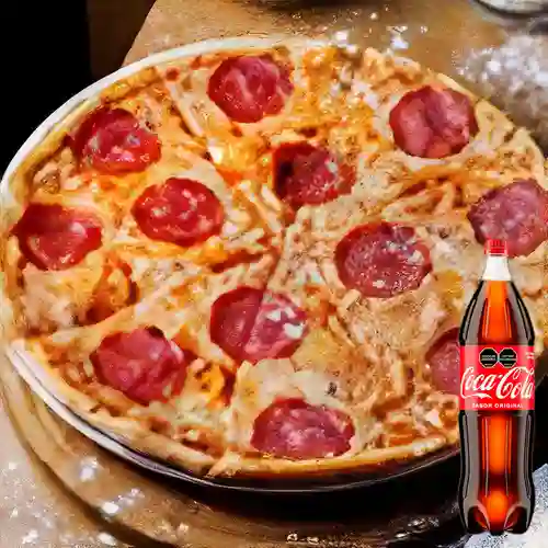 Combo Pizza Pepperoni 30cm +Cocacola Orig 1.5l