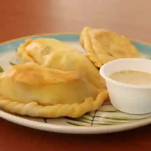 Empanada de Pollo con Champiñones.