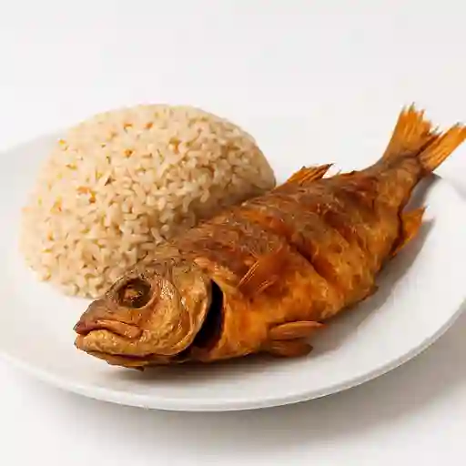 Arroz Con Coco Y Pescado Frito