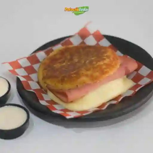 Rellena con jamón y queso