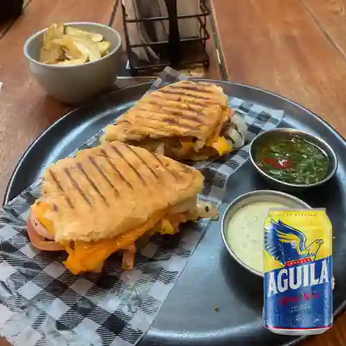 Combo Sándwich Carne Res Desmechada + Aguila Orig Lta 330ml