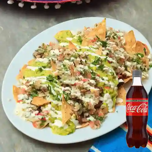 Combo Nachos Medianos + Coca-Cola Sabor Ligero 400 ml
