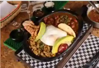 Bandeja paisa pro