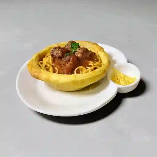 Pasta Bolognesa In Cascata