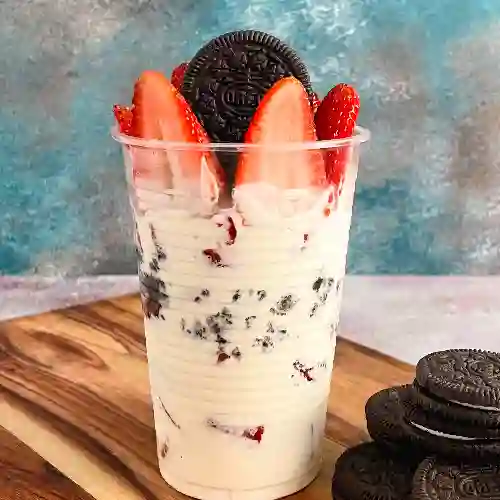 Fresas con Crema + Galletas Oreo