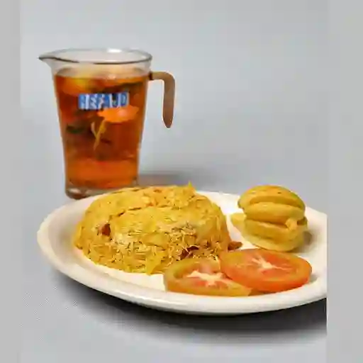 Arroz con Pollo + Bebida