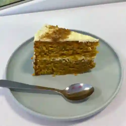 Porción Torta Zanahoria