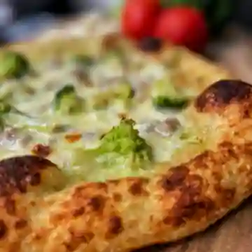 Pizza Salsiccia E Broccoli