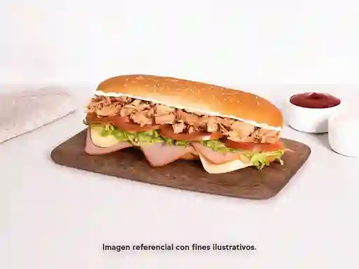 Sándwich Cubano Trifásico Pollo, Chorizo y Butifarra