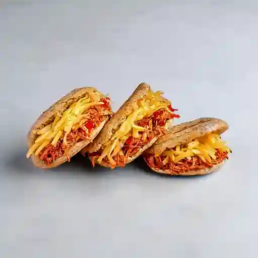 Arepa de Carne Desmechada