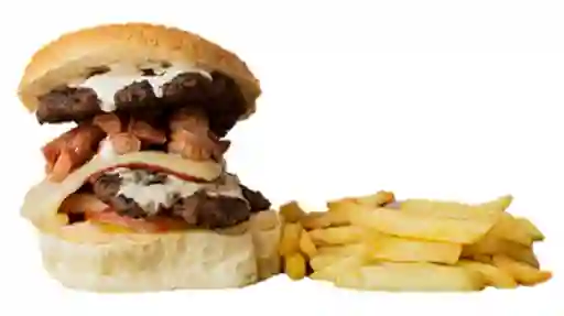 Hamburguesa Doble Carne + Adición de Salchicha + Papa