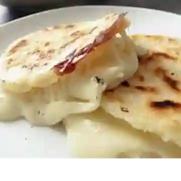 Arepa con Queso