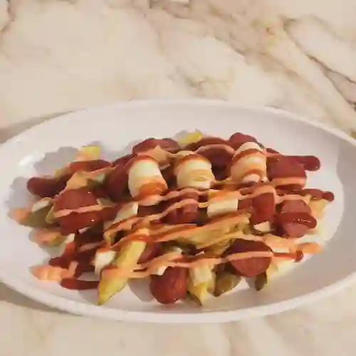 Salchipapa
