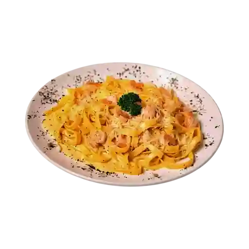 Fetuccini Camaronero Parmesano