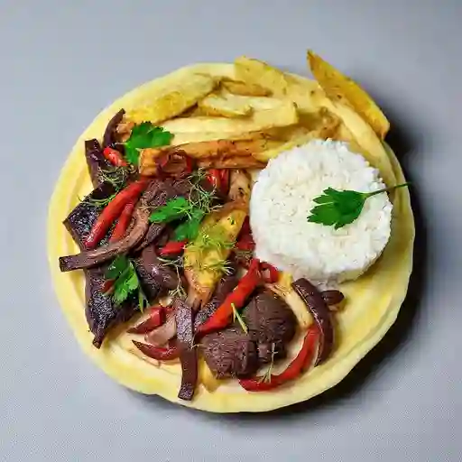 Lomo Saltado Peruano