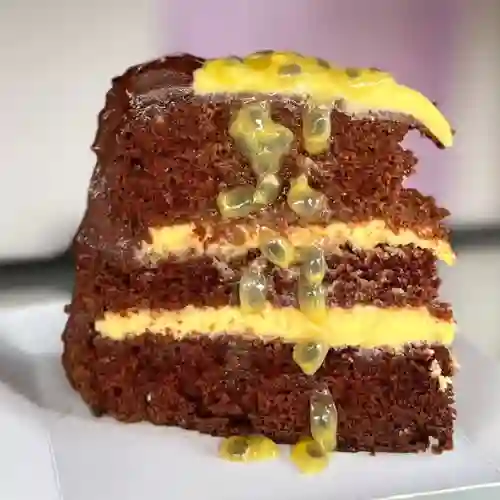 Torta de Chocolate con Maracuyá, Porción