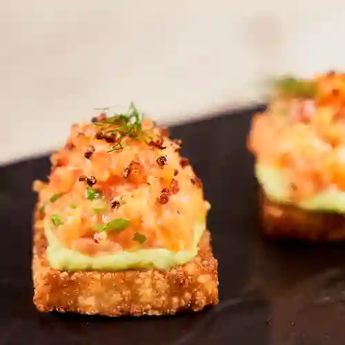 Crispy Rice de Salmón